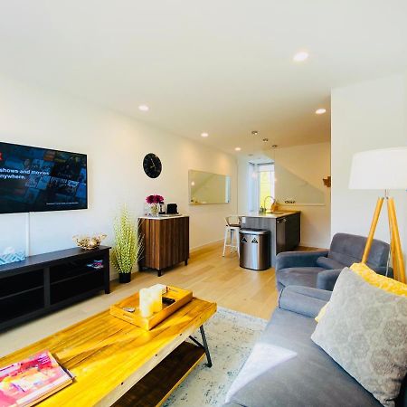Modern Ballard Townhouse - 92 Walkscore & Rooftop! 西雅图 外观 照片